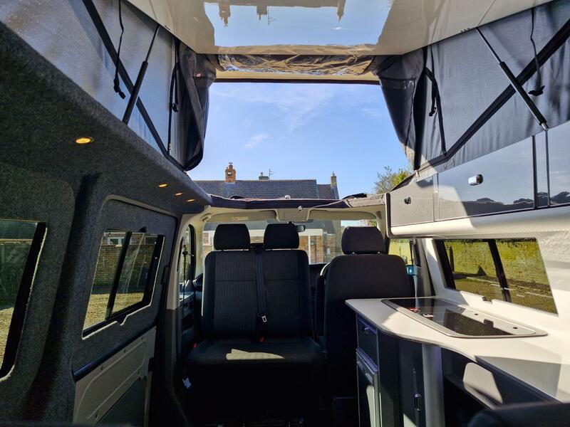 VOLKSWAGEN CAMPERVAN