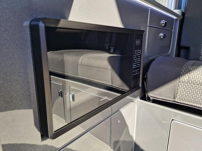 VOLKSWAGEN CAMPERVAN