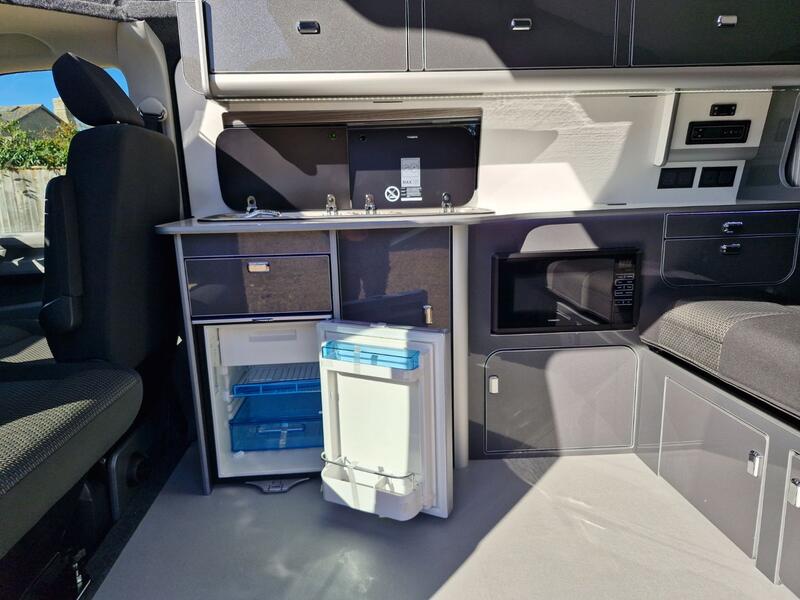 VOLKSWAGEN CAMPERVAN