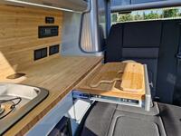 VOLKSWAGEN CAMPERVAN
