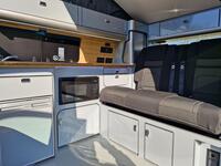 VOLKSWAGEN CAMPERVAN