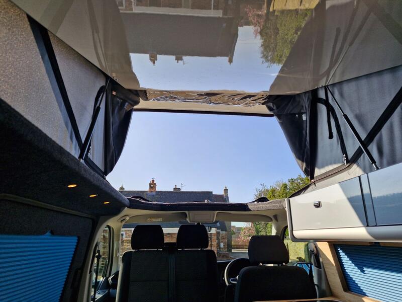 VOLKSWAGEN CAMPERVAN