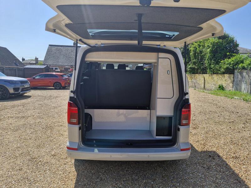VOLKSWAGEN CAMPERVAN