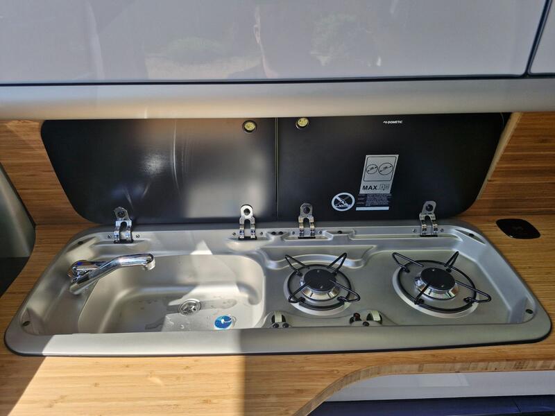VOLKSWAGEN CAMPERVAN