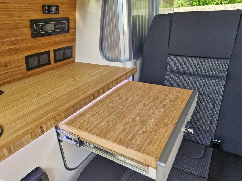 VOLKSWAGEN CAMPERVAN