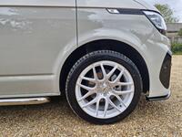 VOLKSWAGEN CAMPERVAN