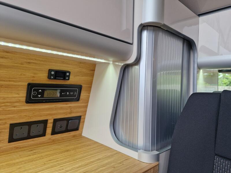 VOLKSWAGEN CAMPERVAN