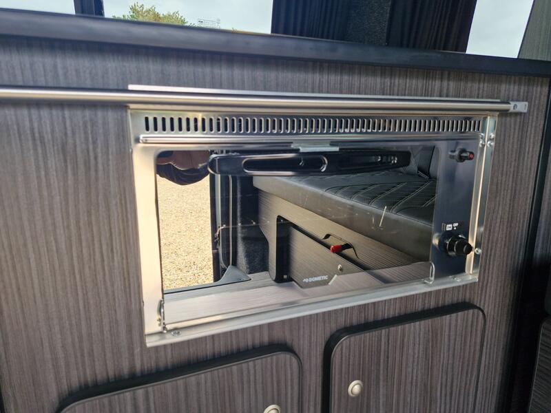 VOLKSWAGEN CAMPERVAN