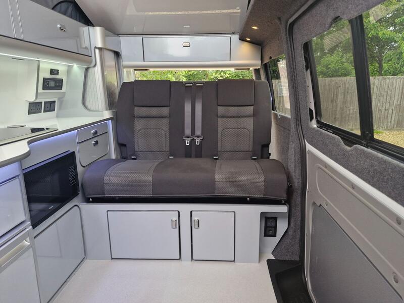 VOLKSWAGEN CAMPERVAN