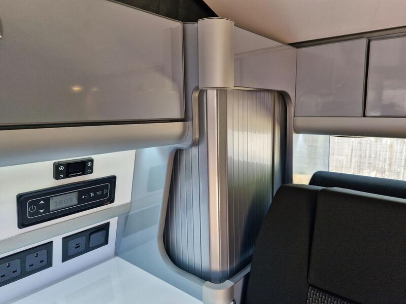 VOLKSWAGEN CAMPERVAN