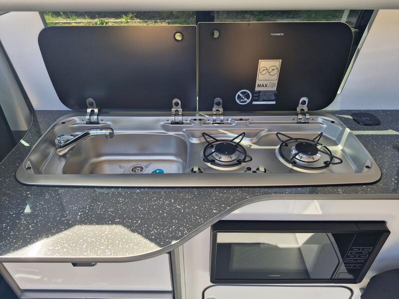 VOLKSWAGEN CAMPERVAN