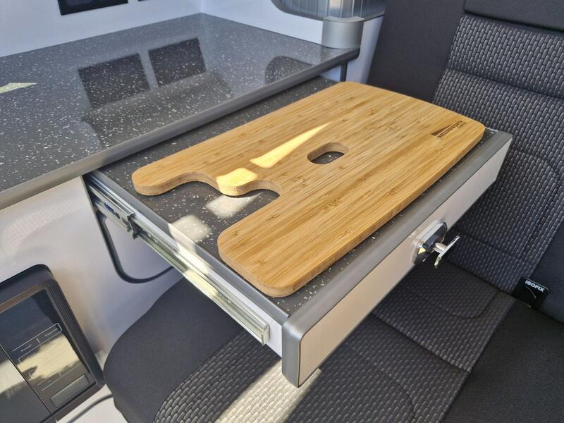 VOLKSWAGEN CAMPERVAN