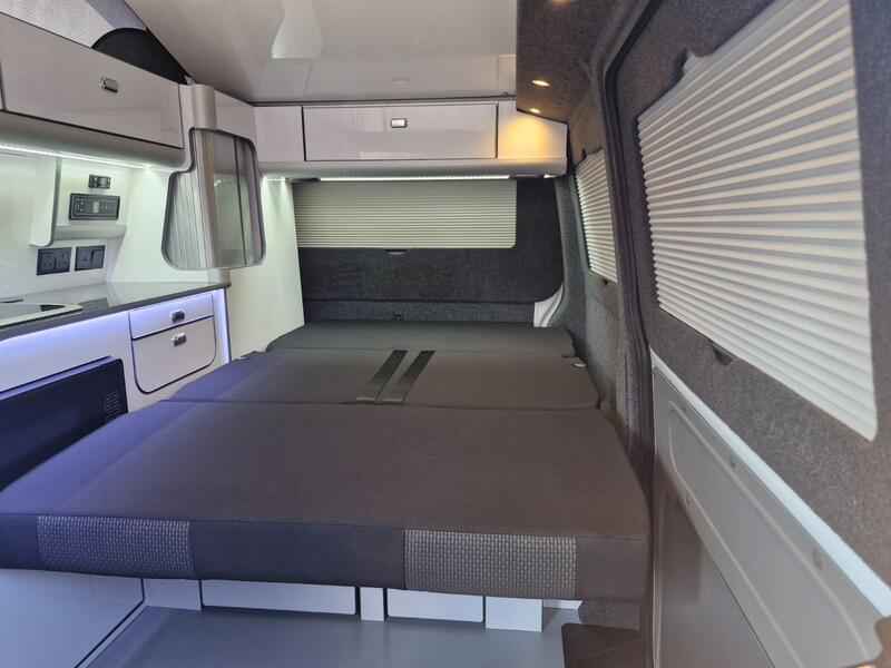 VOLKSWAGEN CAMPERVAN