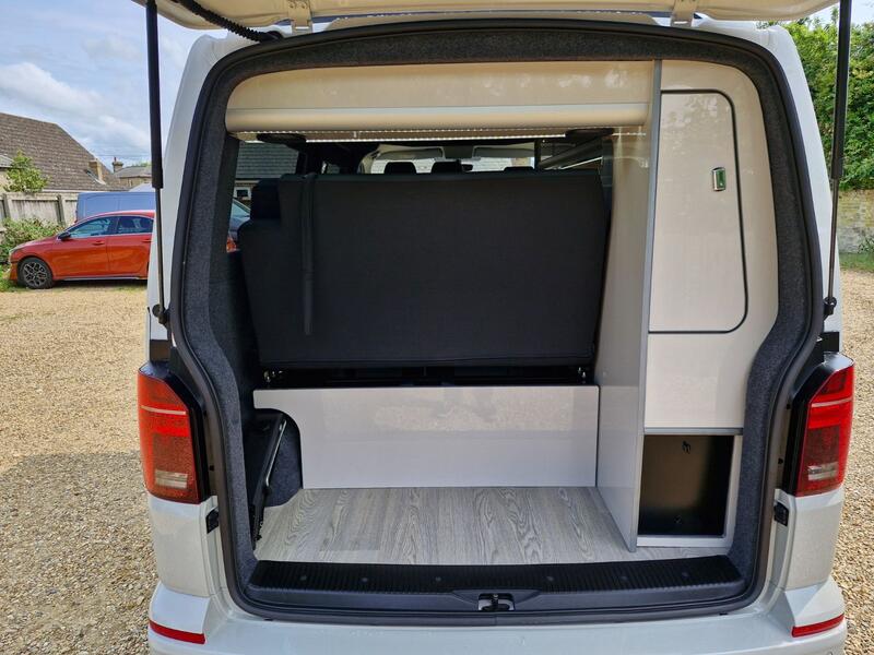 VOLKSWAGEN CAMPERVAN