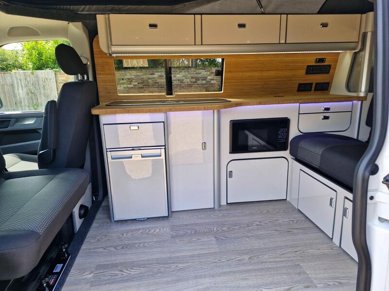 VOLKSWAGEN CAMPERVAN