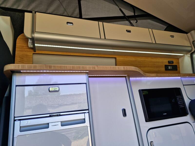 VOLKSWAGEN CAMPERVAN