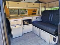 VOLKSWAGEN CAMPERVAN