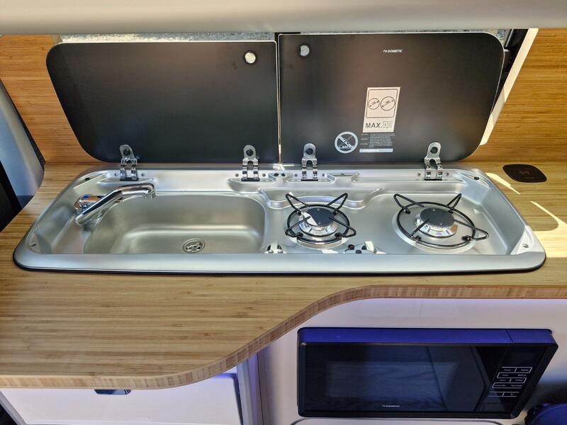 VOLKSWAGEN CAMPERVAN