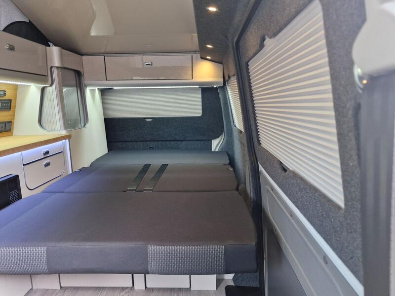 VOLKSWAGEN CAMPERVAN