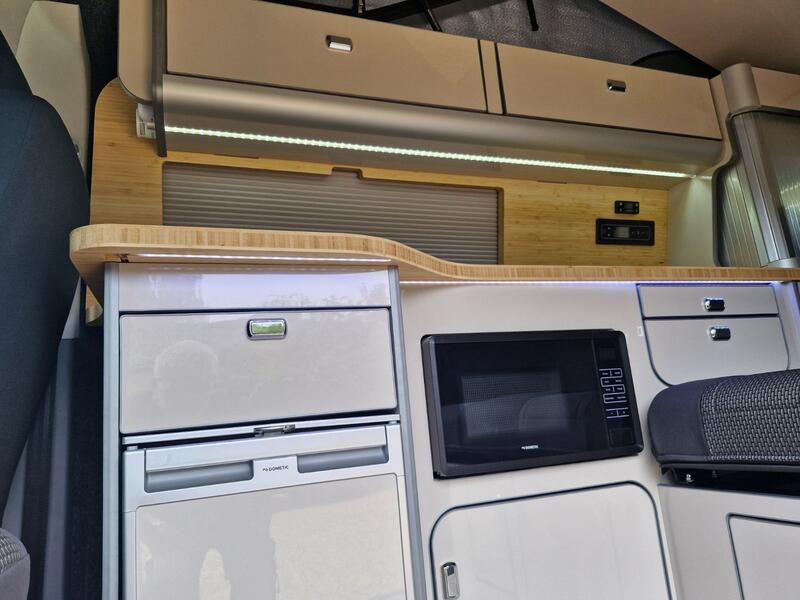 VOLKSWAGEN CAMPERVAN