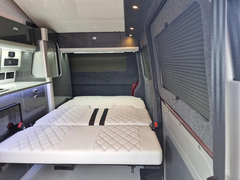 VOLKSWAGEN CAMPERVAN