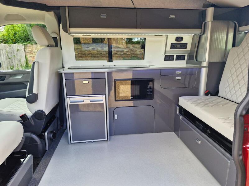 VOLKSWAGEN CAMPERVAN