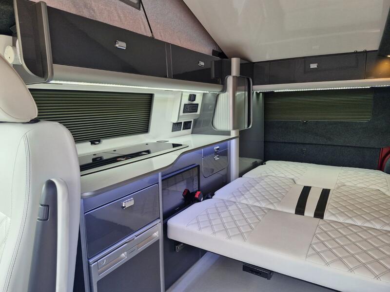 VOLKSWAGEN CAMPERVAN