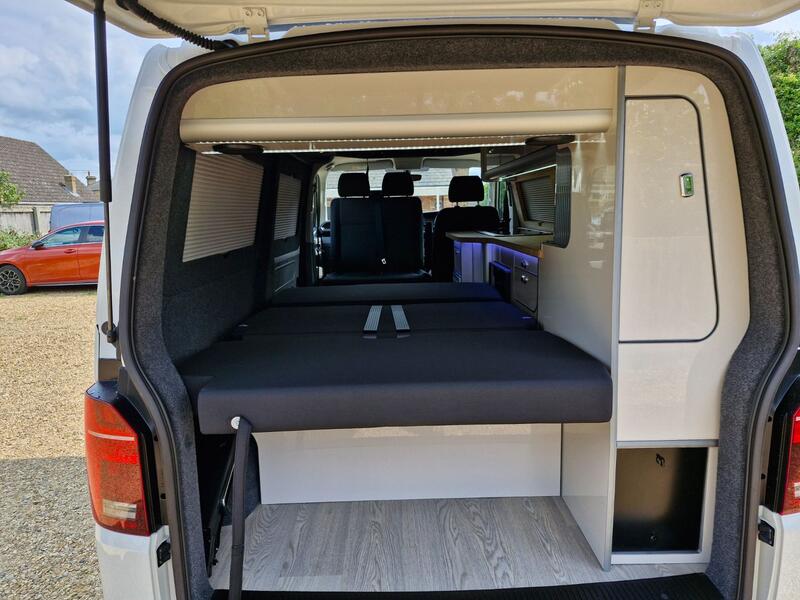 VOLKSWAGEN CAMPERVAN