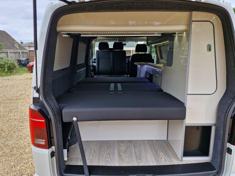 VOLKSWAGEN CAMPERVAN