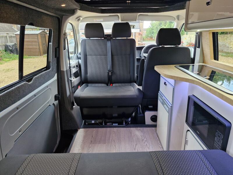VOLKSWAGEN CAMPERVAN