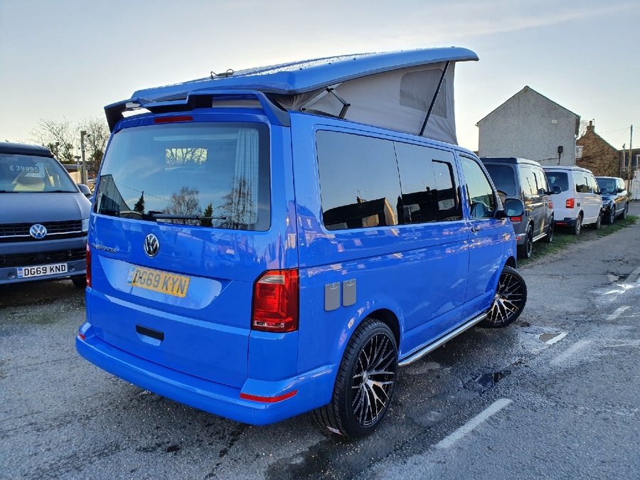VOLKSWAGEN TRANSPORTER