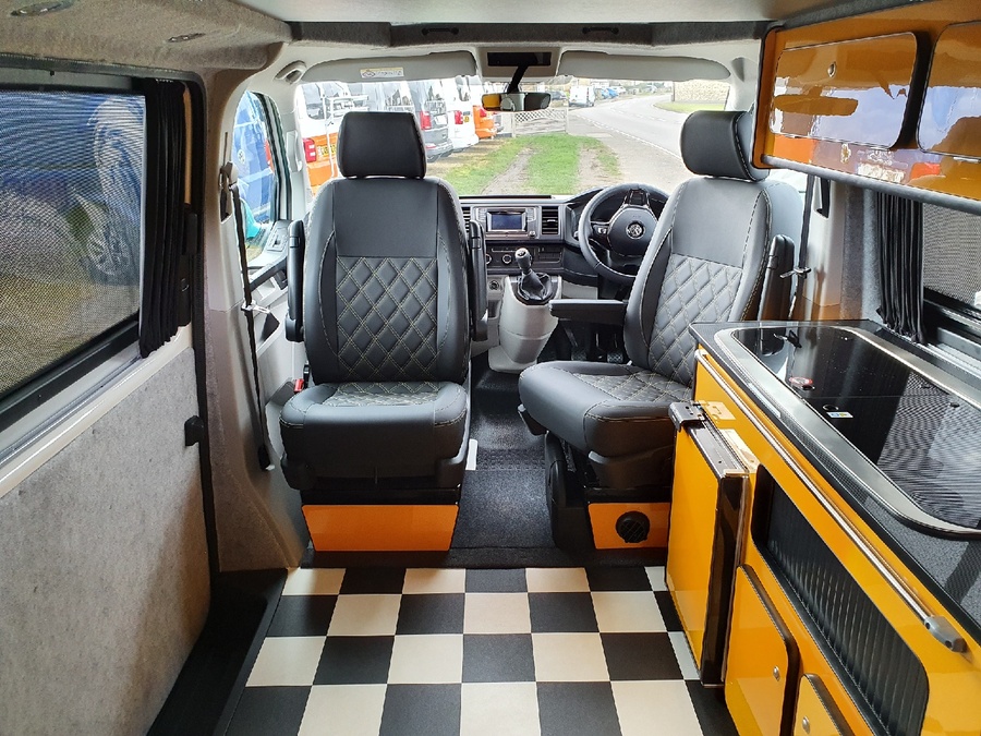 VOLKSWAGEN CAMPERVAN