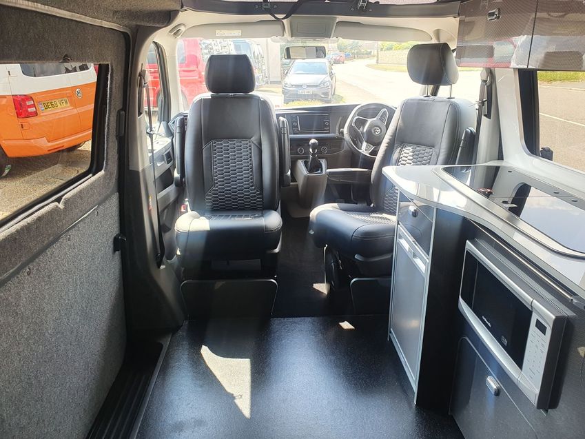 VOLKSWAGEN CAMPERVAN