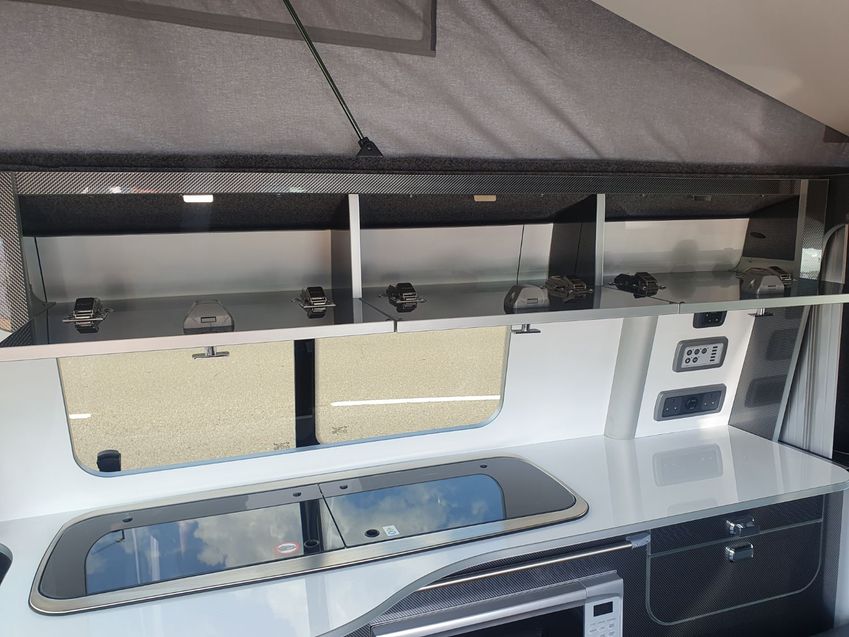 VOLKSWAGEN CAMPERVAN