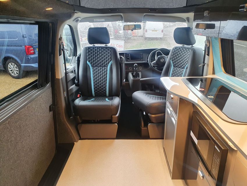 VOLKSWAGEN CAMPERVAN