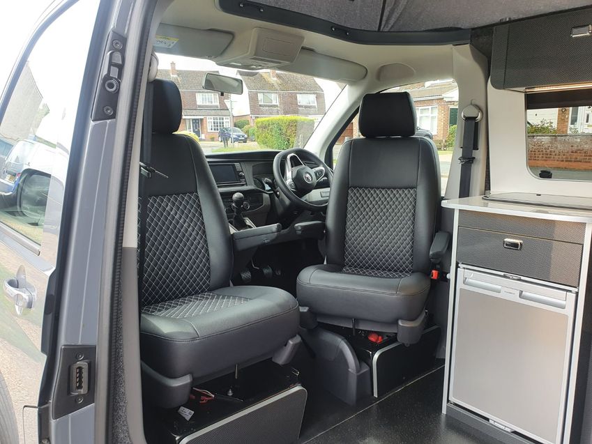 VOLKSWAGEN CAMPERVAN