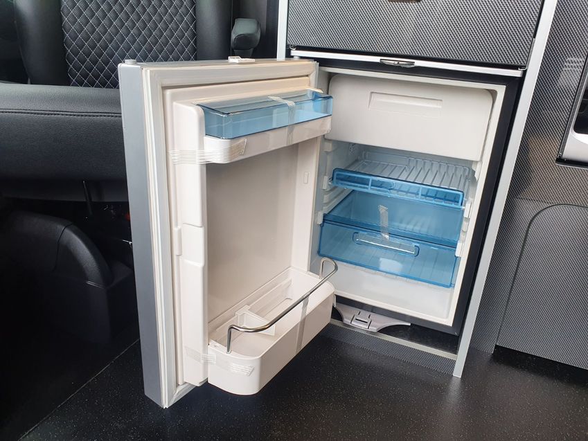 VOLKSWAGEN CAMPERVAN