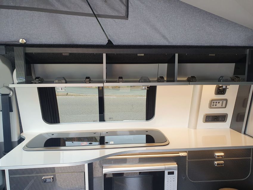 VOLKSWAGEN CAMPERVAN