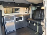 VOLKSWAGEN CAMPERVAN
