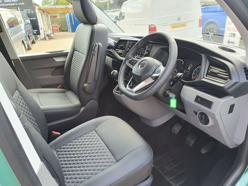 VOLKSWAGEN CAMPERVAN