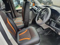 VOLKSWAGEN CAMPERVAN