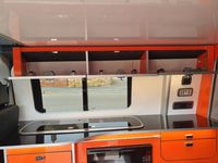 VOLKSWAGEN CAMPERVAN
