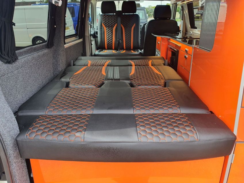 VOLKSWAGEN CAMPERVAN