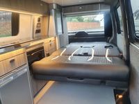 VOLKSWAGEN CAMPERVAN