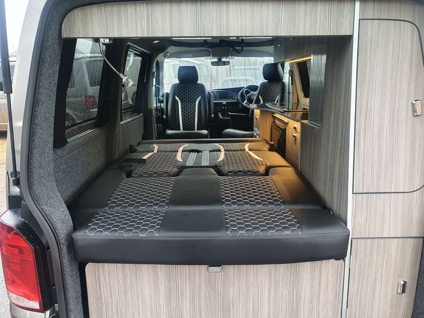 VOLKSWAGEN CAMPERVAN
