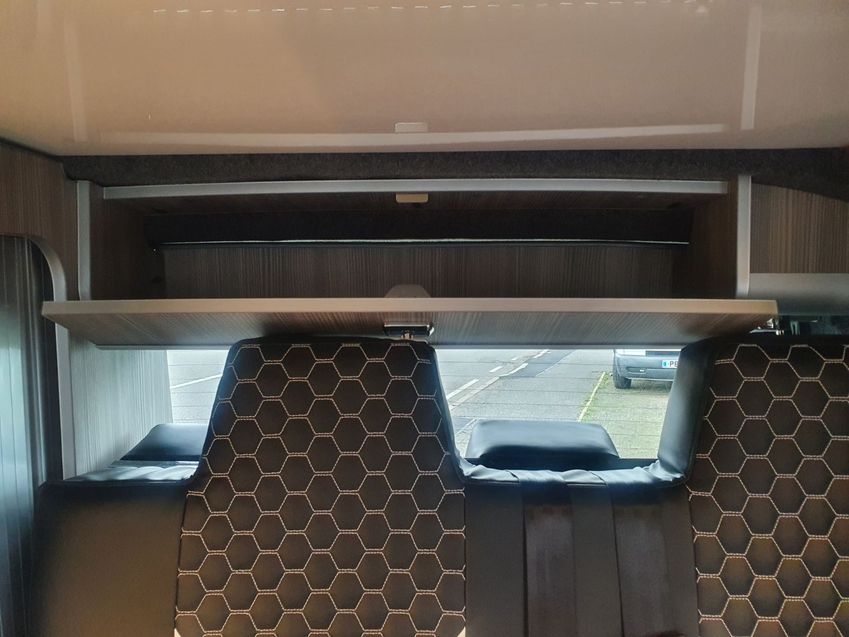 VOLKSWAGEN CAMPERVAN