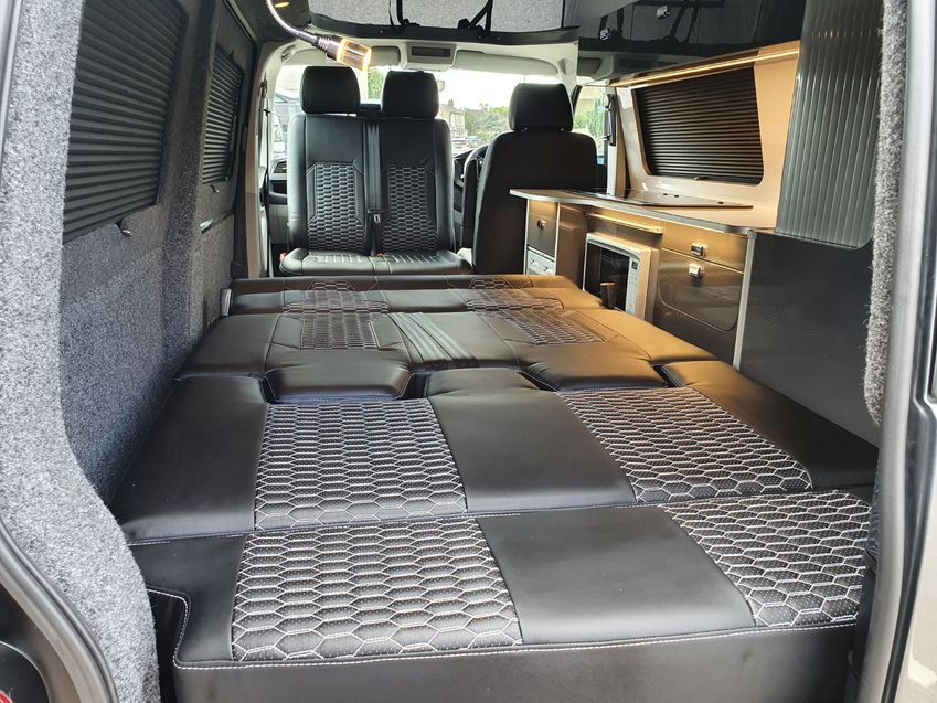 VOLKSWAGEN CAMPERVAN