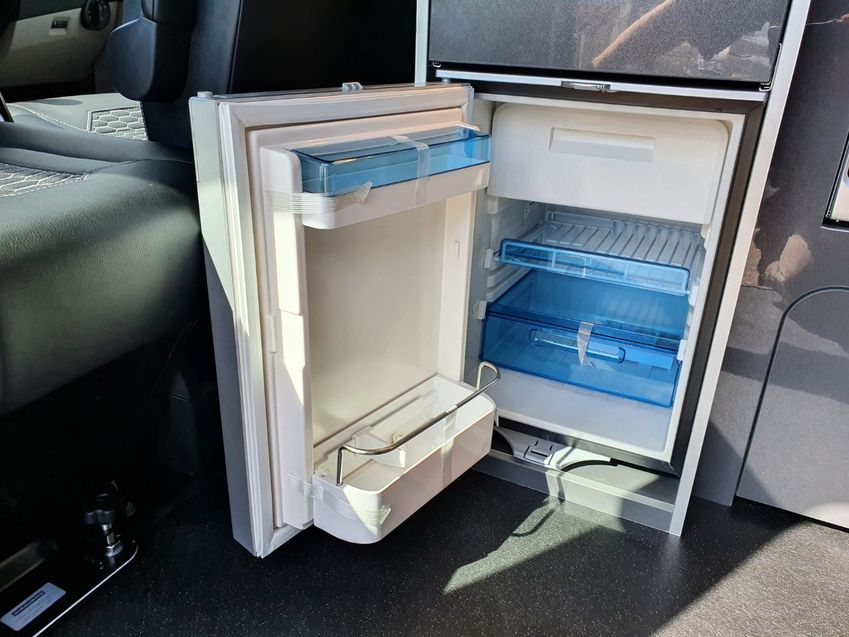 VOLKSWAGEN CAMPERVAN