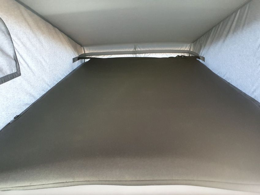 VOLKSWAGEN CAMPERVAN