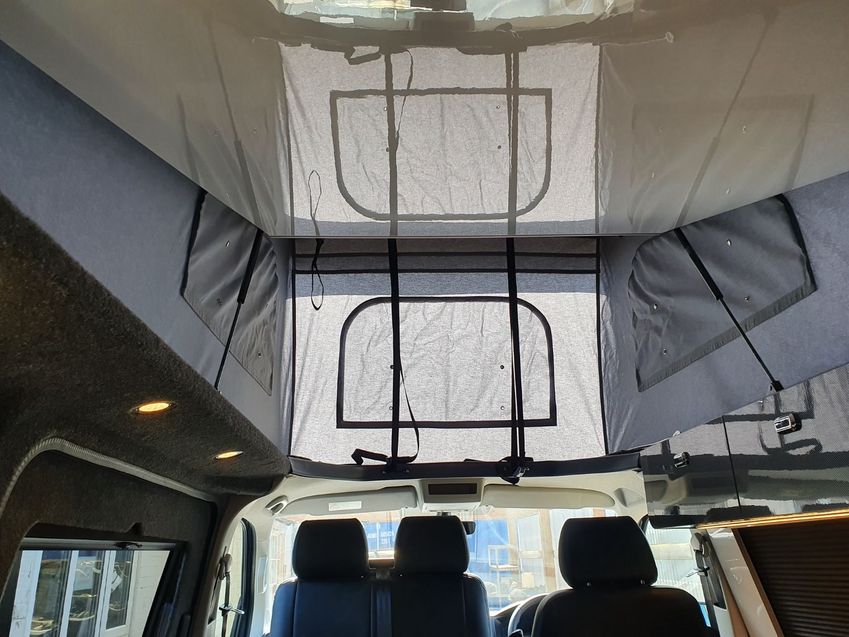 VOLKSWAGEN CAMPERVAN